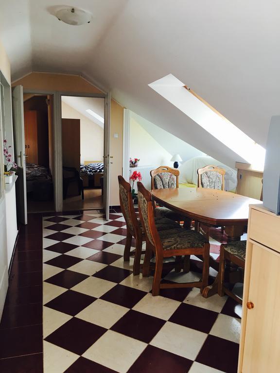 Akacvirag Apartman Apartment ชิโอฟก ภายนอก รูปภาพ